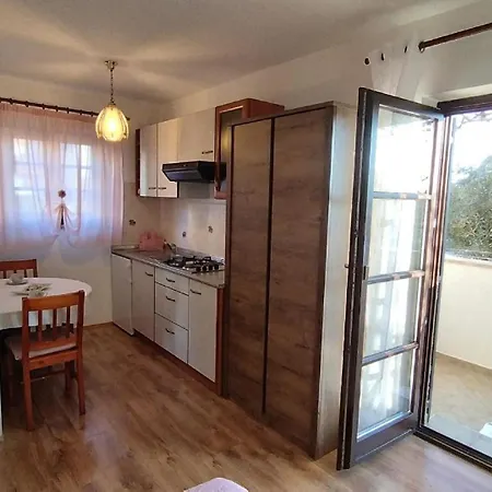 Apartment Fuer 2 Personen Ca 25 M In Novigrad, Adriakueste Kroatien Westkueste Von Istrien Karpinjan
